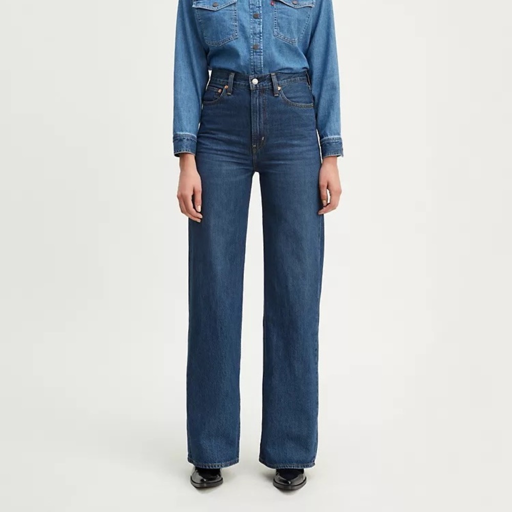 Levi Ribcage Jeans